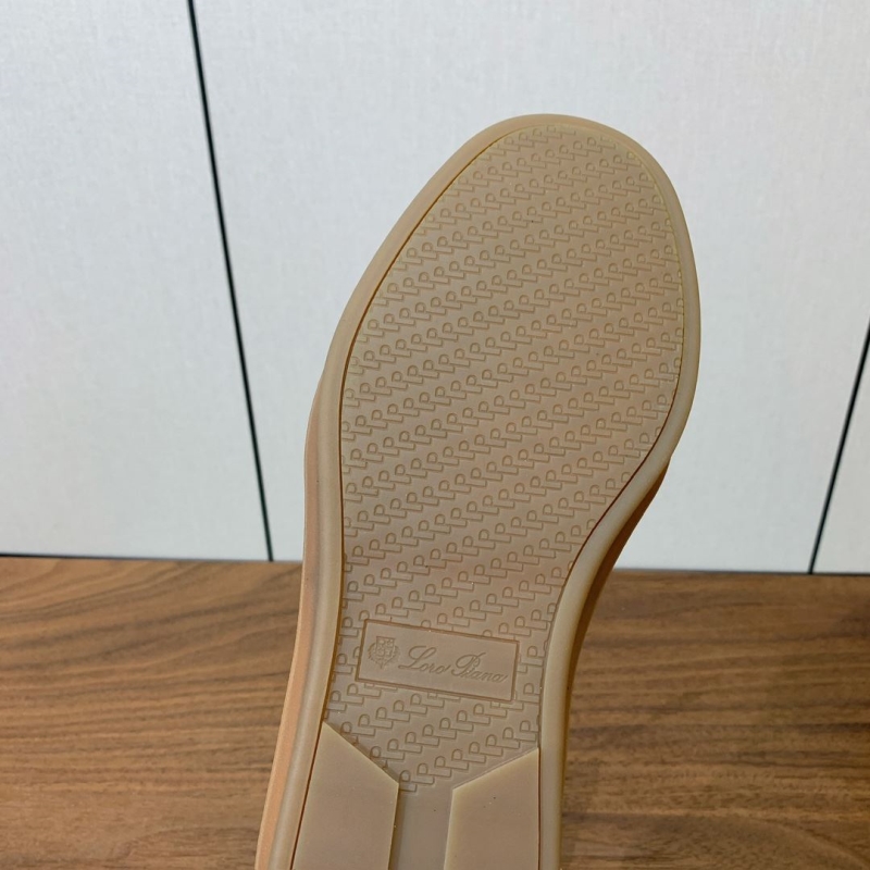 L0r0 P1ana sneakers